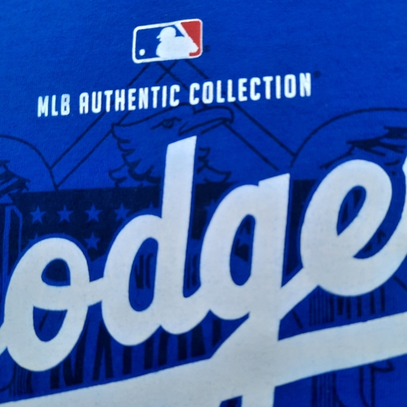 Dodgers top - Picture 3 of 3